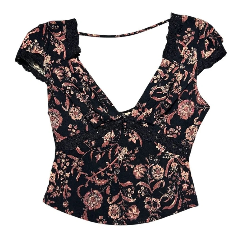 Free People Emery Top Cropped Lace Trim Floral Print Deep V Women’s Size Small